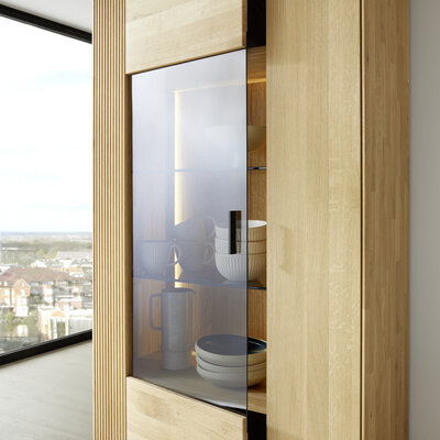 Vitrine Estana - inkl. Beleuchtung, Eiche massiv, legno