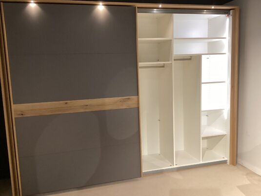 Schlafzimmer Global Viana mit Schiebetüren 