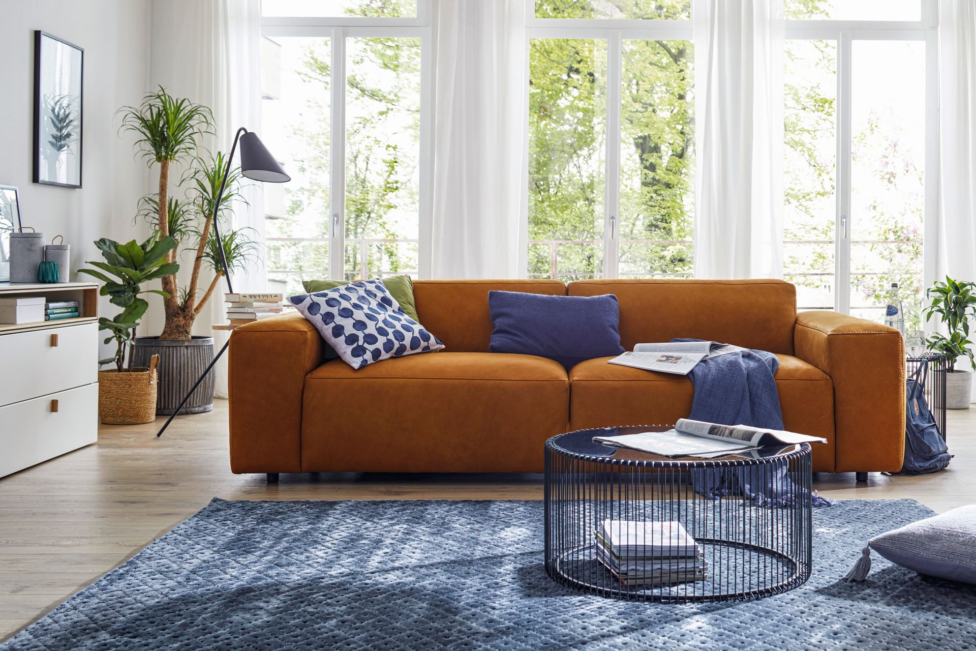 Mit der Trendfarbe Blau Akzente setzen Mit der Trendfarbe Blau Akzente setzen